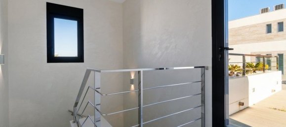 3 Schlafzimmer Villa in Alicante, Spain, Nr. 184721 17