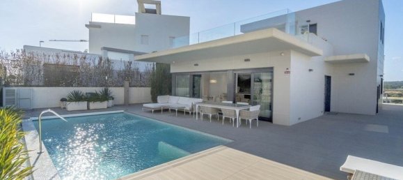3 Schlafzimmer Villa in Alicante, Spain, Nr. 184721 2