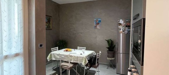 7غرفة شقة في Turin, Italy رقم 206292 3