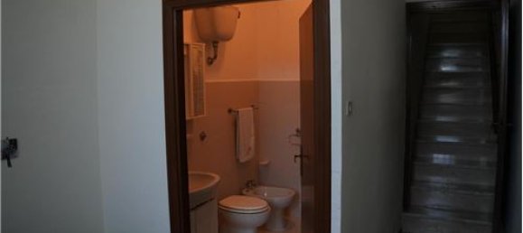 Casa de 6 dormitorios en Frosolone, Italy No. 308542 33