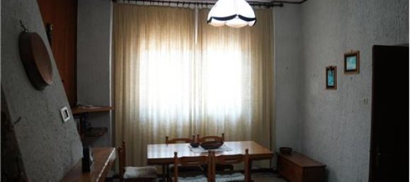 Casa de 6 dormitorios en Frosolone, Italy No. 308542 9