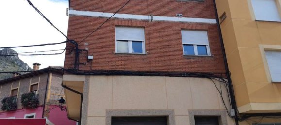 Edificio en Guardo, Spain 615 m² No. 62600 4