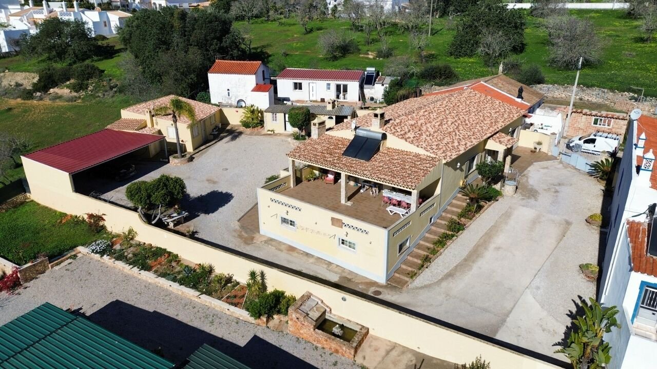 3 bedrooms Villa in Albufeira, Portugal No. 117820