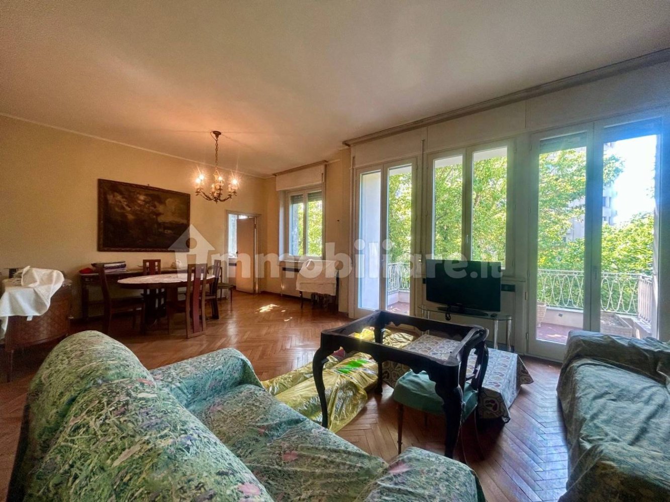 Квартира с 3 спальнями в Милан, Италия № 331046