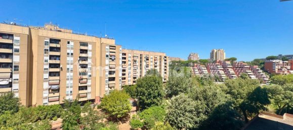 3 bedrooms Apartment in Rome, Italy No. 321381 12