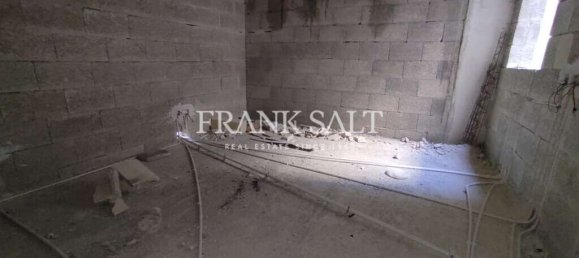 3 bedrooms Maisonette in Mgarr, Malta No. 2300 4