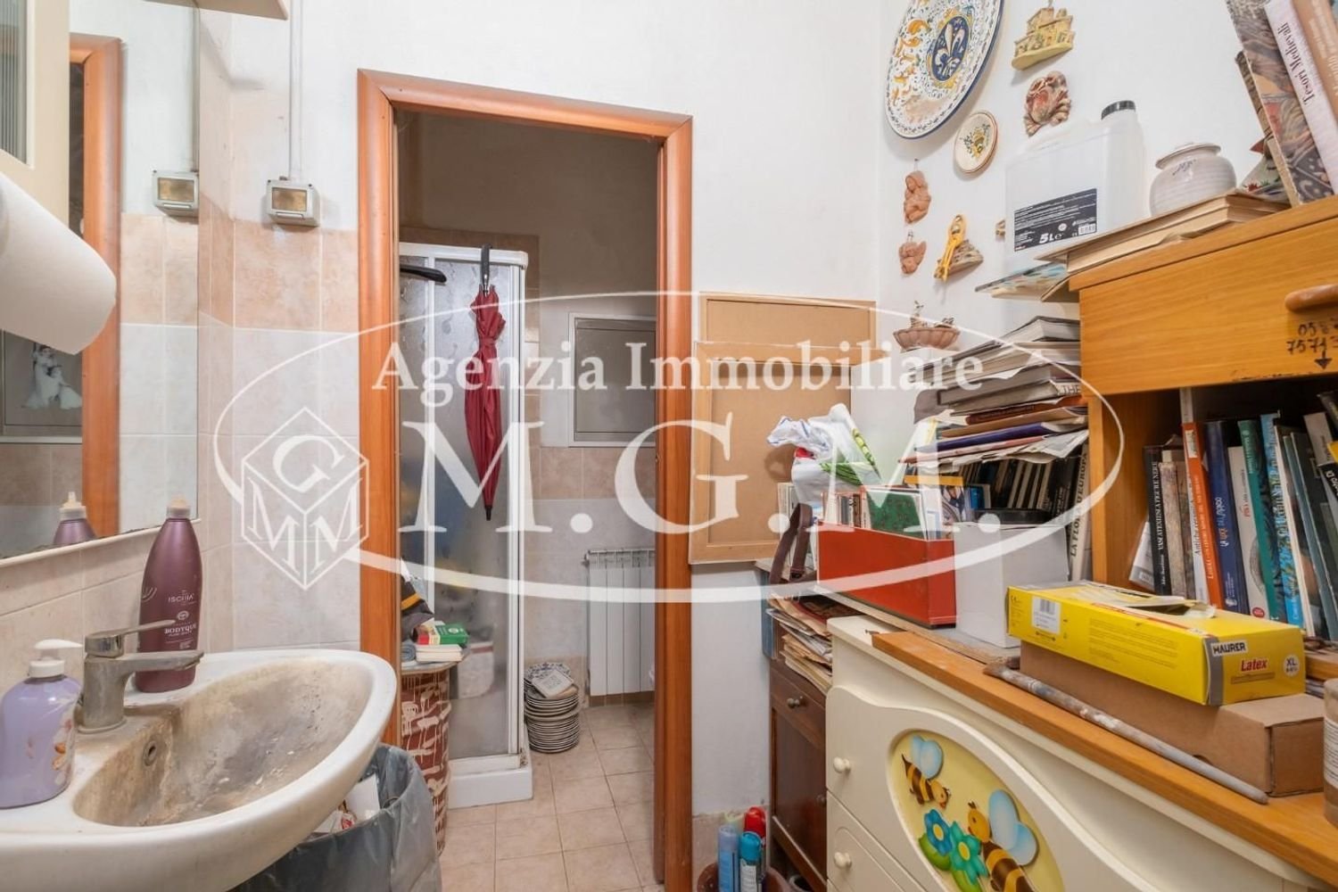 4 rooms Warehouse in Bientina, Italy No. 148476