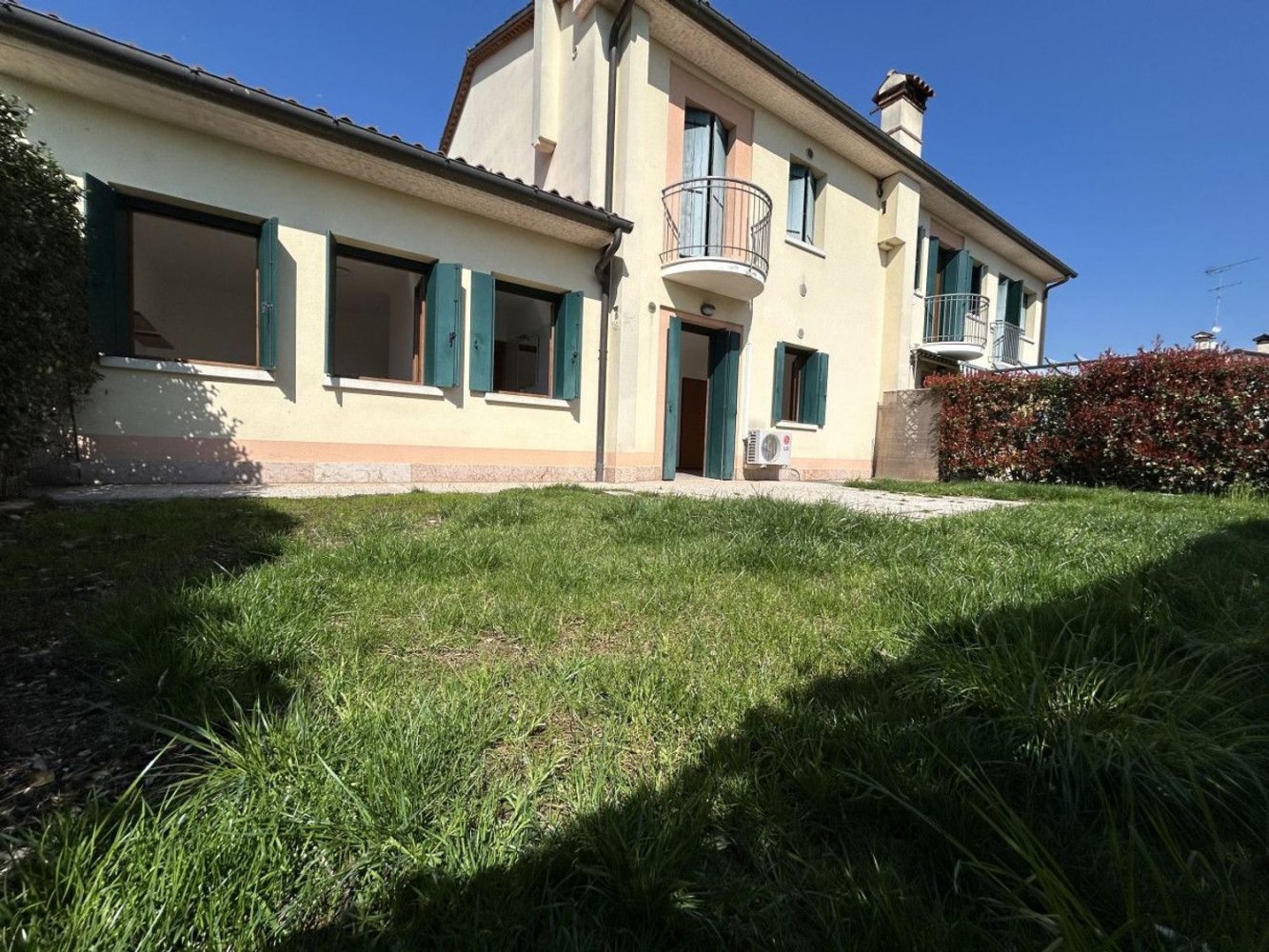 2 rooms Apartment in Borso del Grappa, Italy No. 229080