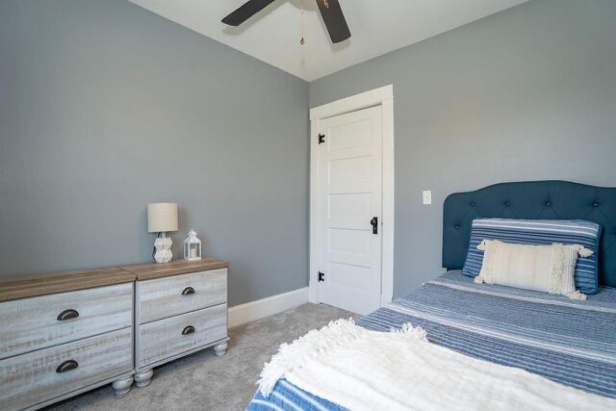  Land in Newton, USA No. 488608