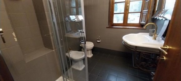 Casa de 14 habitaciónes en Camaiore, Italy No. 235164 12