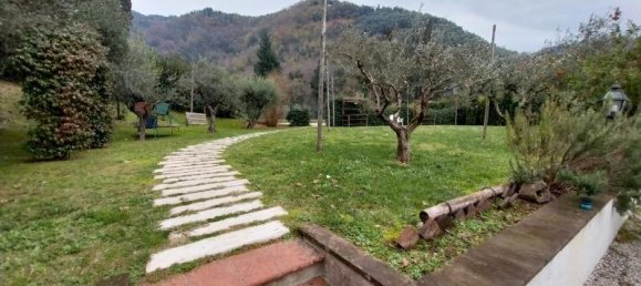 Casa de 14 habitaciónes en Camaiore, Italy No. 235164 3