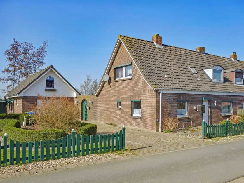 3 rooms Townhouse in Schleswig-Holstein, Germany No. 16750