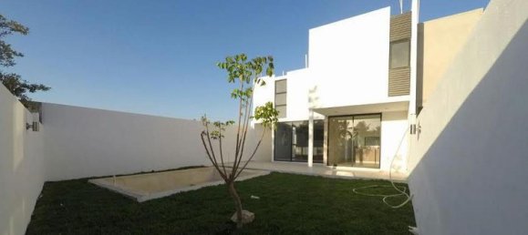 Casa de 3 dormitorios en Mérida, Mexico No. 184789 2