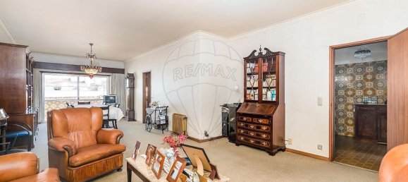 4 bedrooms House in Amadora, Portugal No. 54857 5