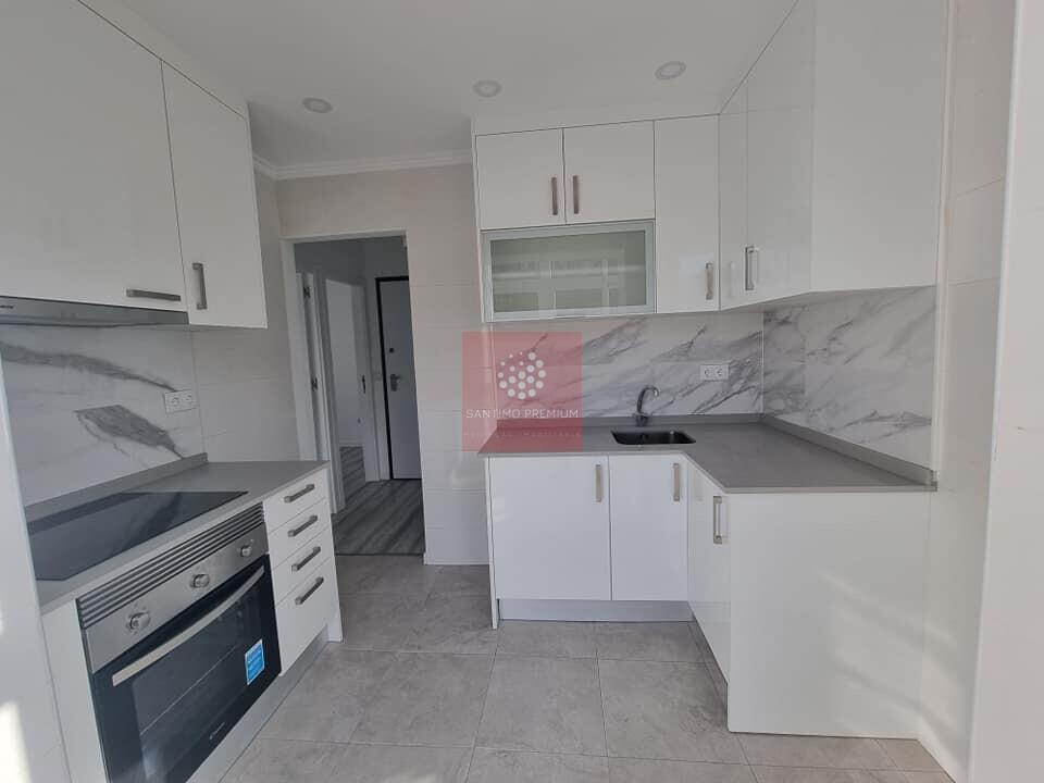 1 bedroom Apartment in Lisbon, Portugal No. 155275