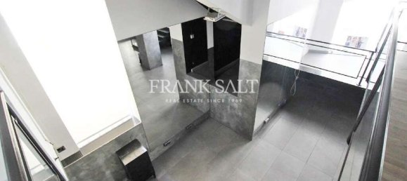 Магазин 133м² в Гзира, Мальта № 12280 3