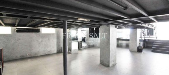 Магазин 133м² в Гзира, Мальта № 12280 13