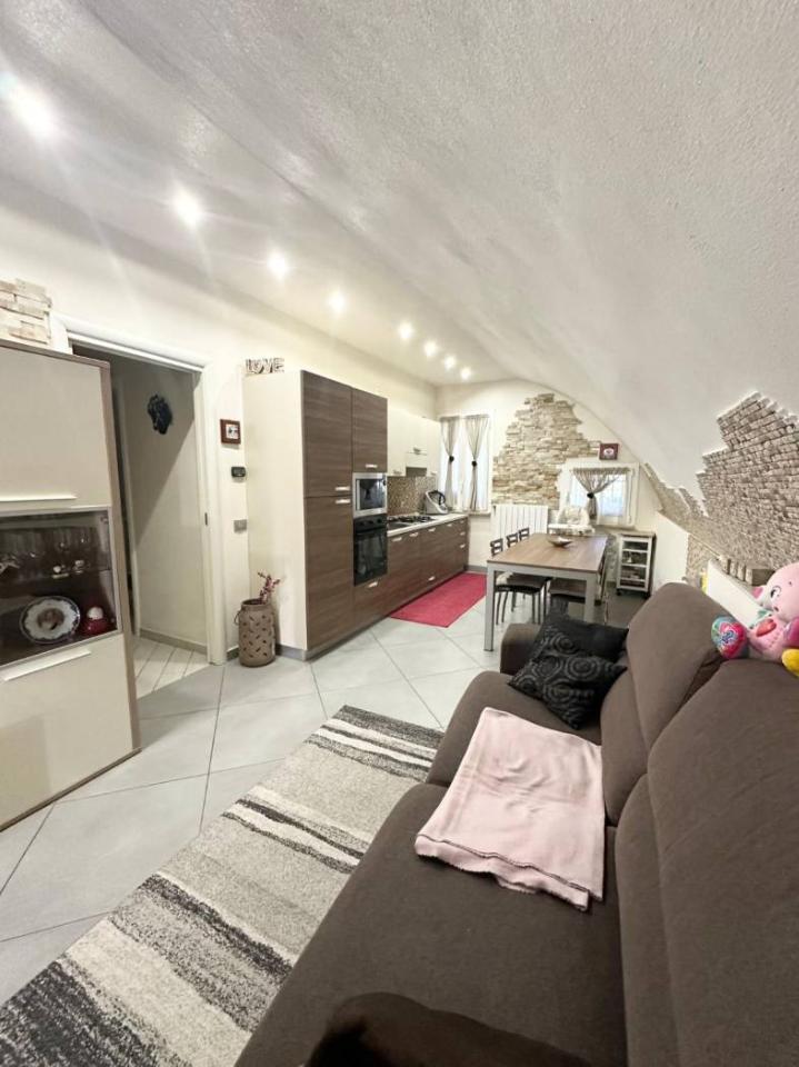 3-salle Appartement à Villa Carcina, Italy No. 38314