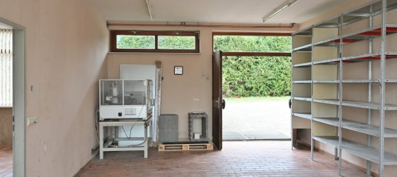 10 rooms Building in Baden-Wurttemberg, Germany No. 2854 4