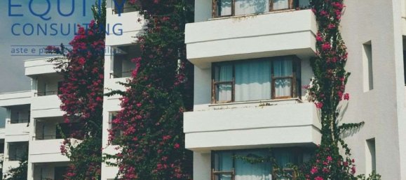 8 rooms Apartment in Bari, Italy No. 307176 10