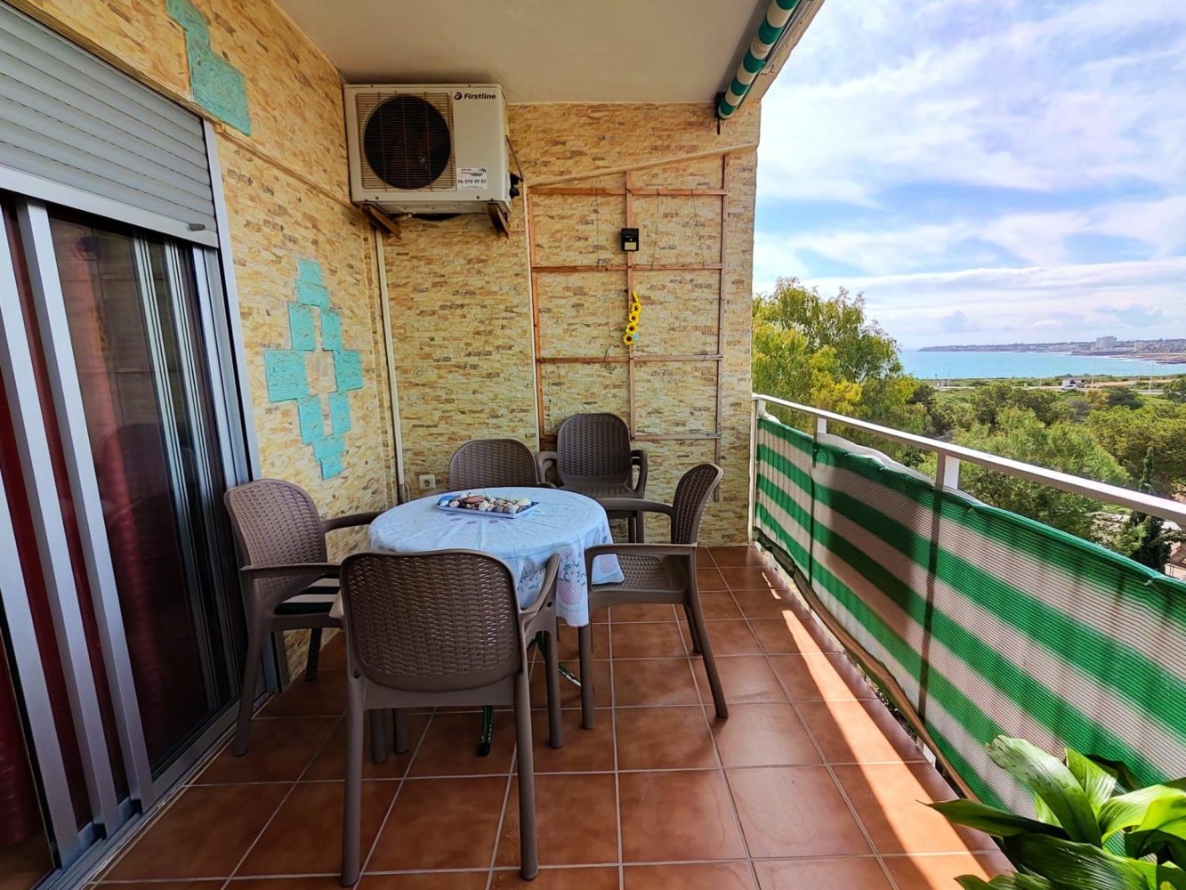2 Schlafzimmer Wohnung in Torrevieja, Spanien, Nr. 365863