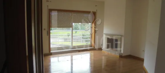 3 bedrooms Apartment in Canelas, Portugal No. 35391 2