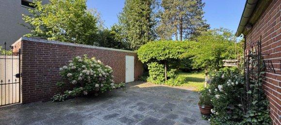 3 bedrooms House in Eimsbuttel, Germany No. 242280 14