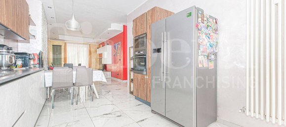 2 bedrooms Apartment in Rivoli, Italy No. 183893 9