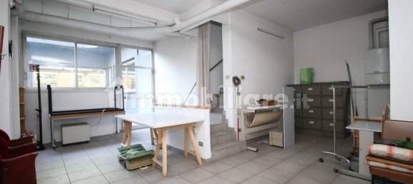 5 rooms Office in Erba, Italy No. 12775 9