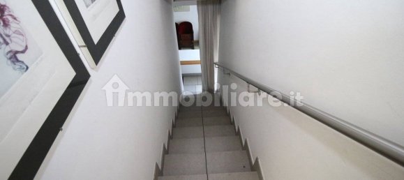 5 rooms Office in Erba, Italy No. 12775 8