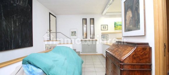 5 rooms Office in Erba, Italy No. 12775 7
