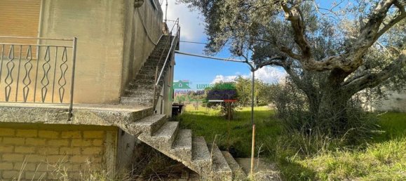 4 rooms Villa in Chiaramonte Gulfi, Italy No. 105995 9