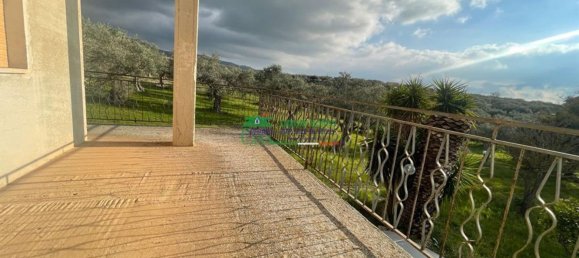 4 rooms Villa in Chiaramonte Gulfi, Italy No. 105995 4