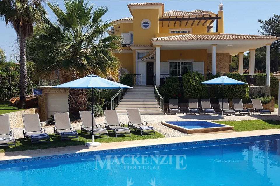 8 Schlafzimmer Villa in Almancil, Portugal, Nr. 112953