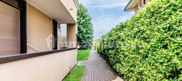 2 bedrooms Apartment in Giussano, Italy No. 257482 6