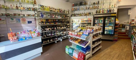 1 room Commercial property in Rome, Italy No. 345895 2