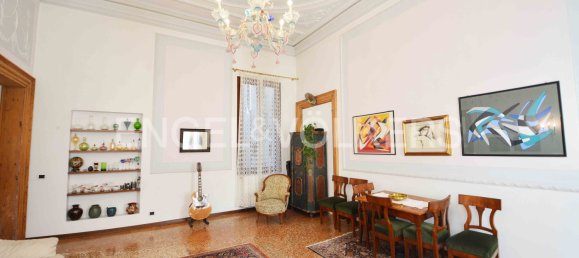 3 bedrooms Apartment in Venice, Italy No. 68623 11