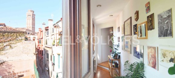 3 bedrooms Apartment in Venice, Italy No. 68623 9