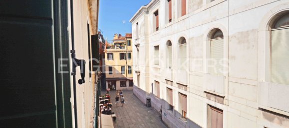 3 bedrooms Apartment in Venice, Italy No. 68623 10