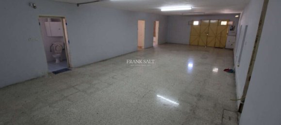 3 bedrooms House in Naxxar, Malta No. 11243 10