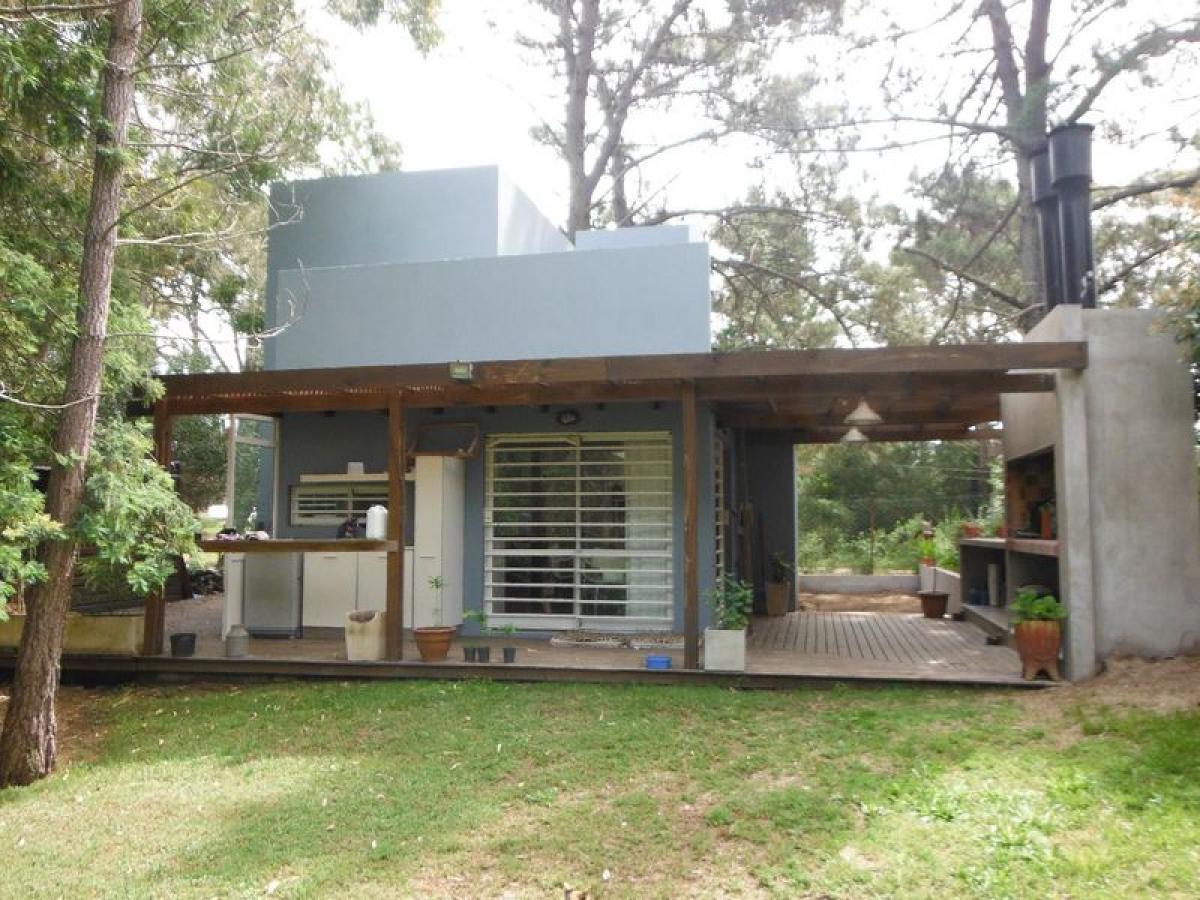 3 bedrooms House in Mar del Plata, Argentina No. 75294