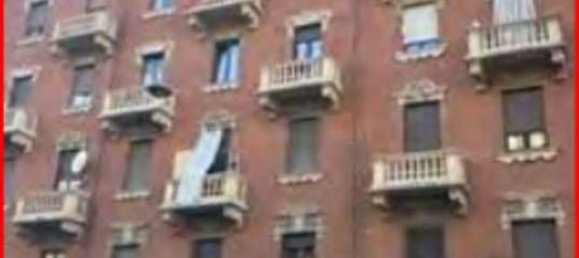 2 bedrooms Apartment in Turin, Italy No. 376154 2