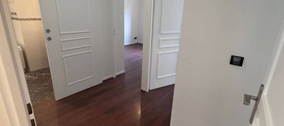 2 bedrooms Apartment in Courbevoie, France No. 329029 5