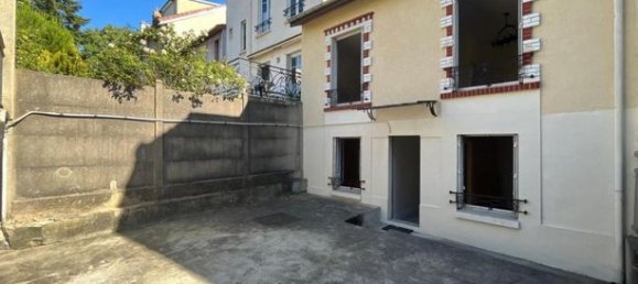 4 bedrooms House in Bagnolet, France No. 354692 2