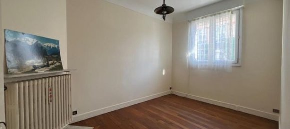 4 bedrooms House in Bagnolet, France No. 354692 5