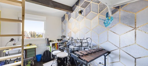 4 bedrooms Duplex in Romainville, France No. 142424 11