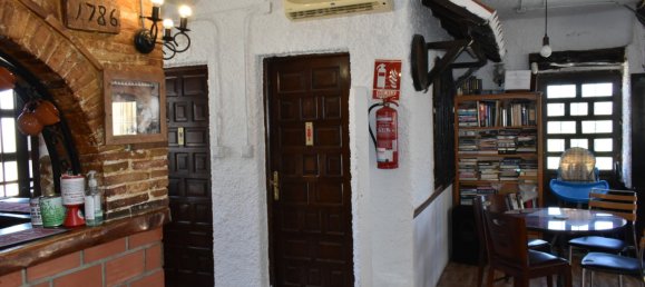 240m² Commercial property in Ciudad Quesada, Spain No. 144507 4