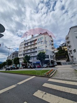 28m² Office in Lanhoso, Portugal No. 37489