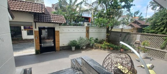 288m² Townhouse in District 7, Vietnam No. 20070 2