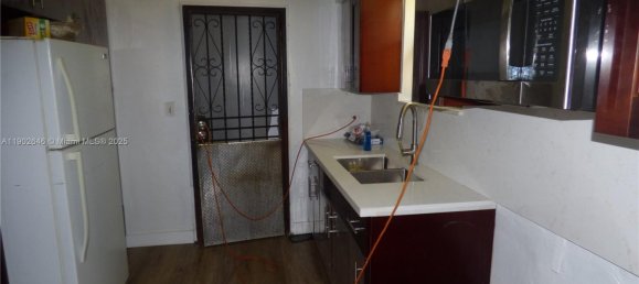 4 غرف نوم فيلا في Miami, USA رقم 615879 10